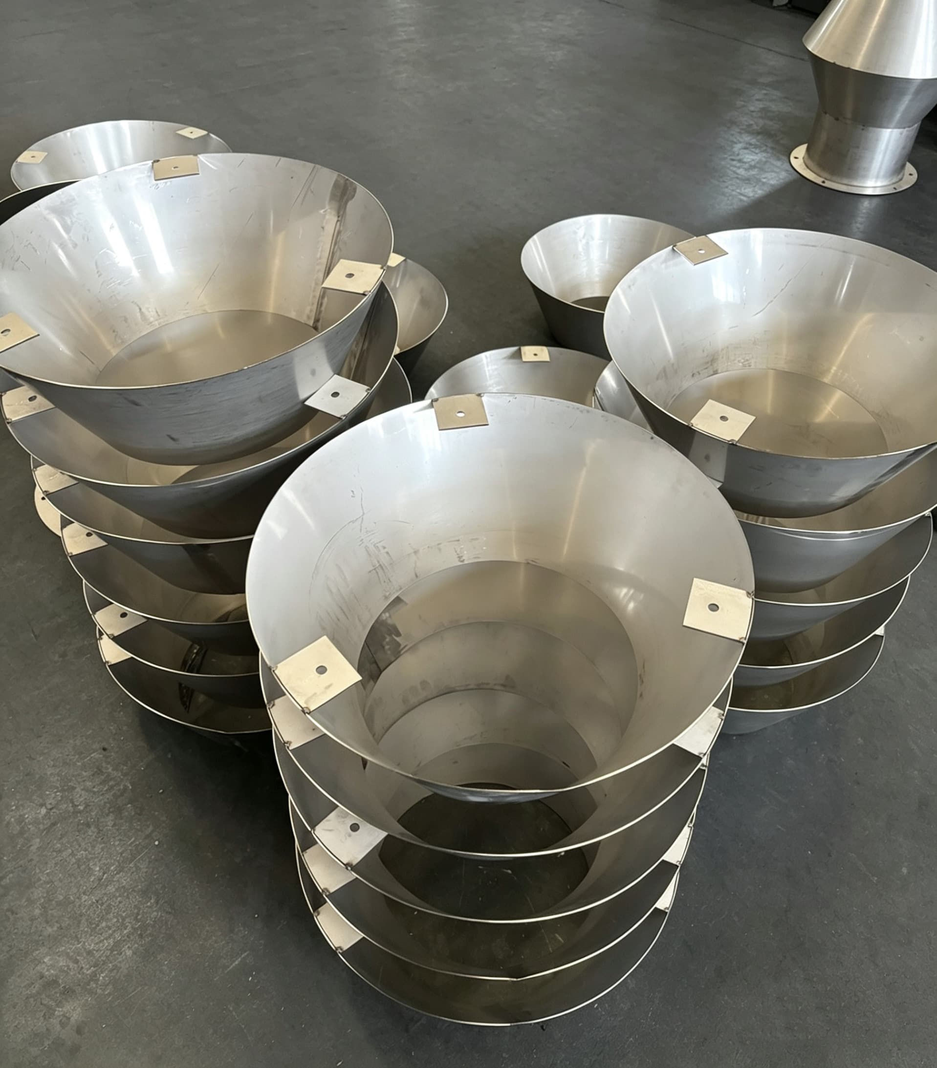 Stainless steel conical feeding hopper